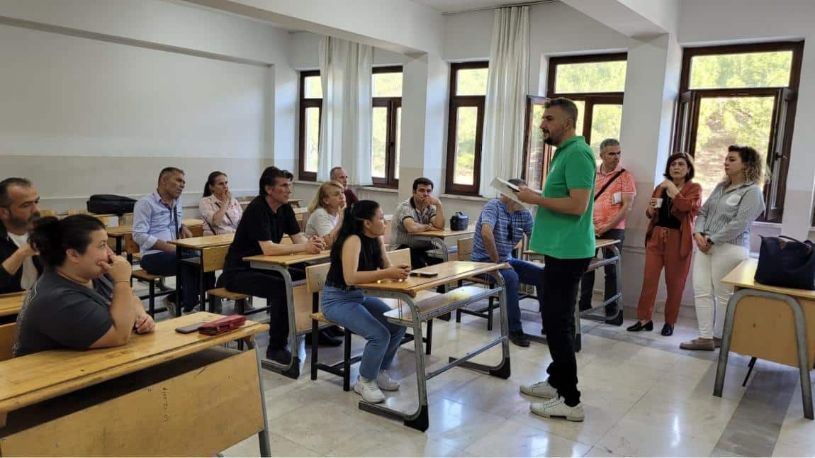 2.Dönem Veli Toplantısı Yapıldı.